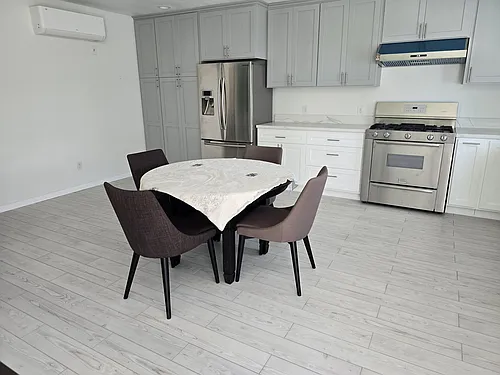 14023 S Budlong Ave Photo 1