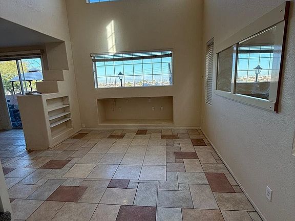 3rd image of 664 Solitude Point Ave #Townhouse