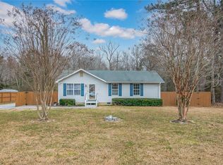 12189 Smiths Neck Rd, Carrollton, VA 23314