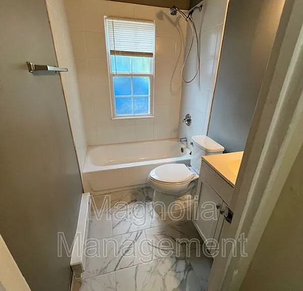 1214 Parham St #1 — Photo 10
