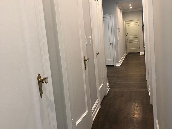 4th image of 25 Belmont Ave Floor 1