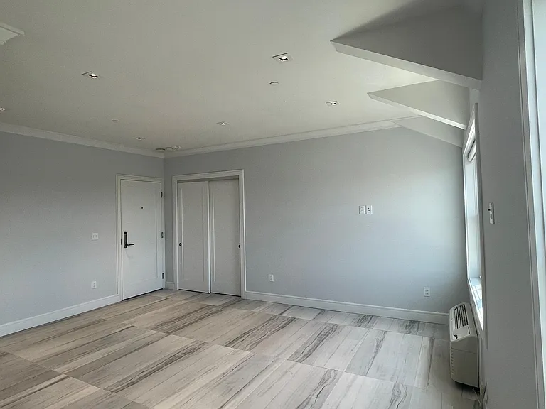 251 E Park Ave #B — Photo 5