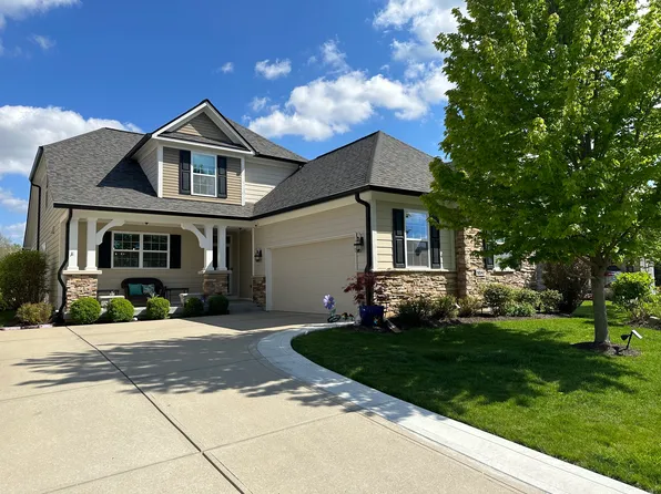 9047 Crystal River Dr, Indianapolis, IN 46240