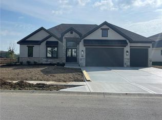 2309 Fishing Ln, Kearney, MO 64060