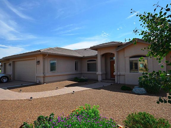 3rd image of 1499 N Fiesta Ln