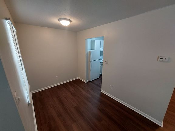 5th image of 427 S Main St #2