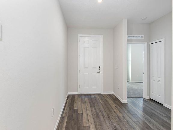 3rd image of 484 Alminar Ave SE