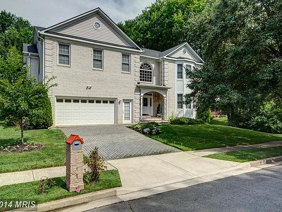2nd image of 214 Elmar Dr SE