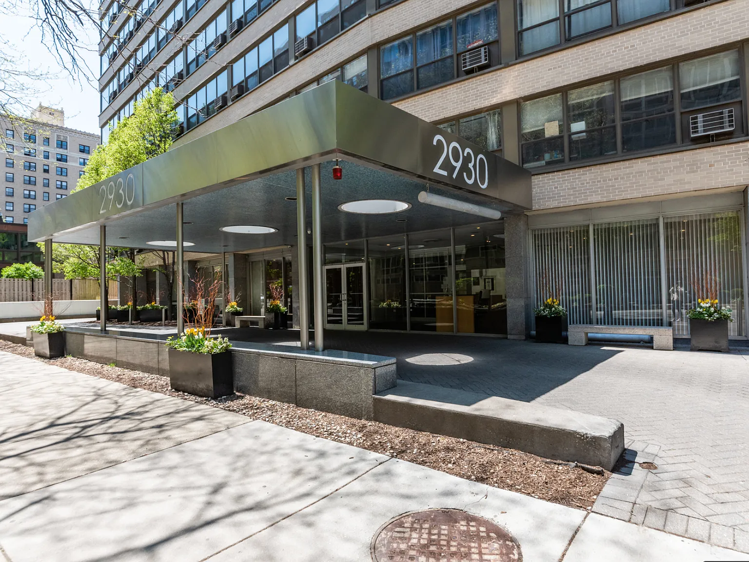 1 bed, 1.0 bath, $2,550 — Photo 2
