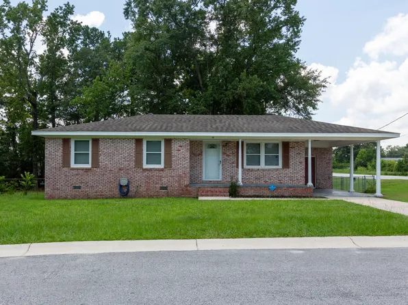 6 Prestwick Cir, Goose Creek, SC 29445