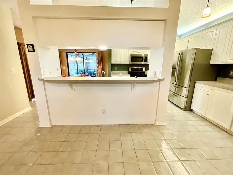 1349 Hillside Dr — Photo 8