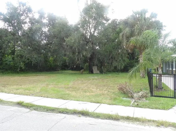 NW 3rd St, Mulberry, FL 33860