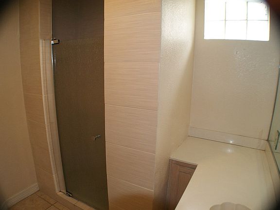 3rd image of 109 E Bahama St #1