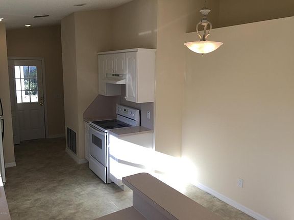 4th image of 2362 Fern Palm Dr