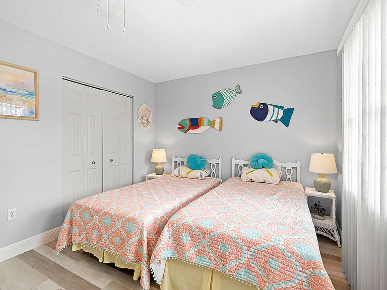 2800 Indian River Blvd #R9 — Photo 9
