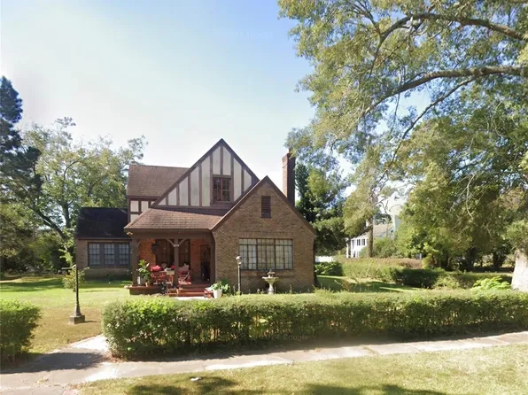 2715 Evergreen Dr, Port Arthur, TX 77642