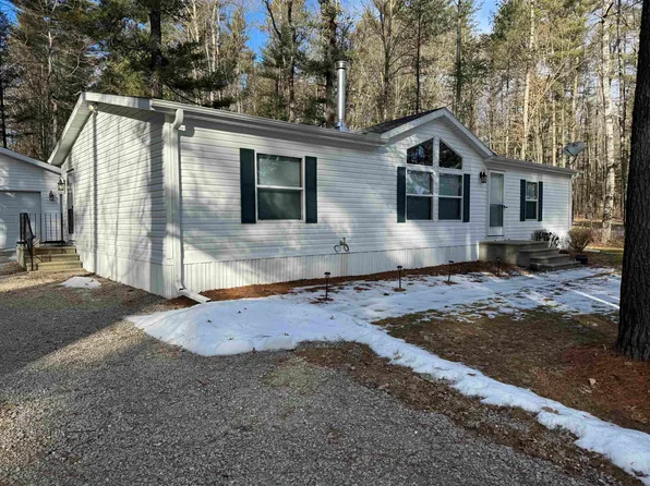 W2352 Timber Trl, Keshena, WI 54135