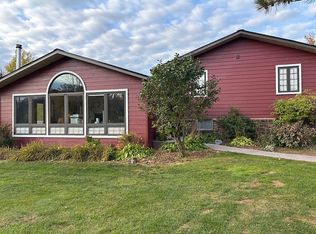 3325 Strand Rd, Duluth, MN 55803