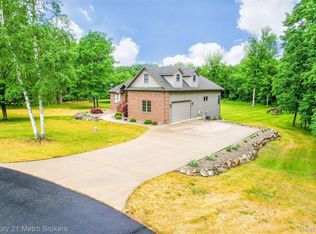 5788 Deer Meadow Trl, North Branch, MI 48461