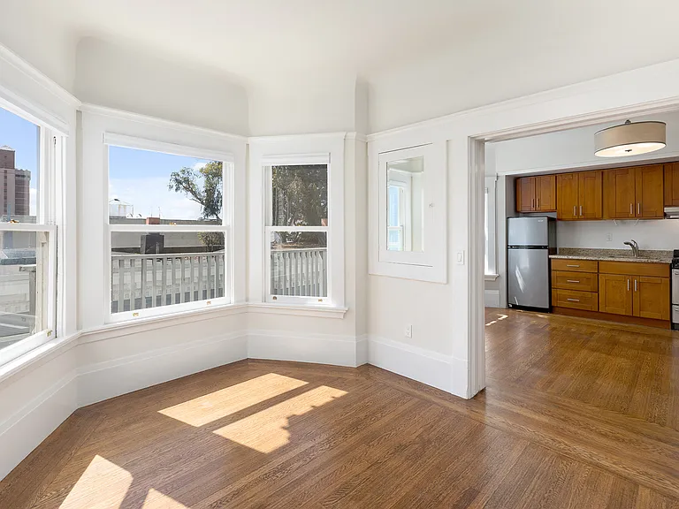 929 Pine Street — Photo 10