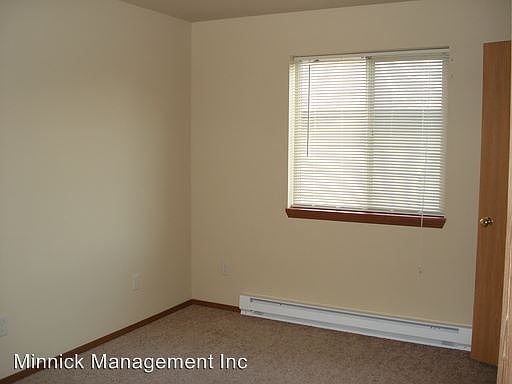 3rd image of 406 W Shore Dr