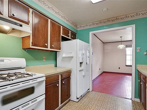 5th image of 3020 Illinois Ave