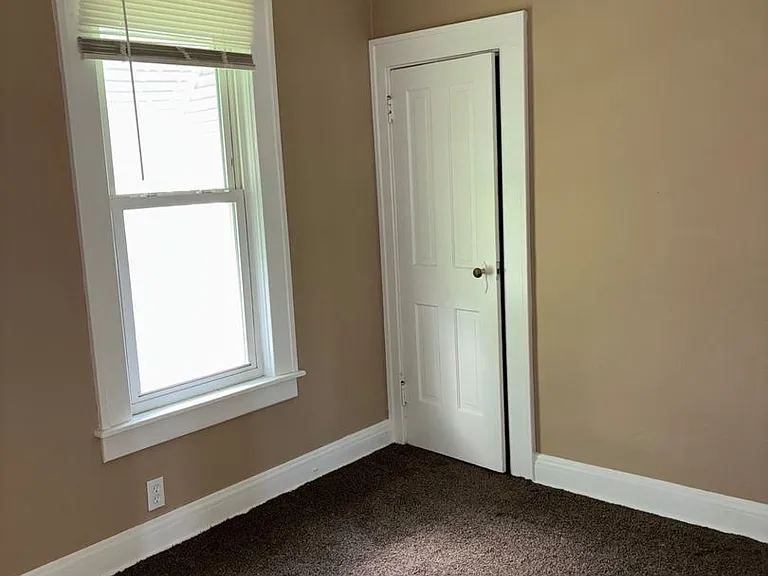 1703 Oakdale Ave — Photo 15