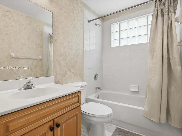 15845 NW 14th Rd — Photo 29