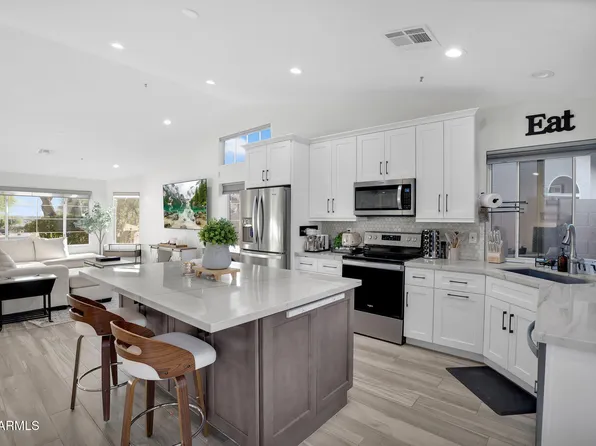 9410 E TOPEKA Drive, Scottsdale, AZ 85255
