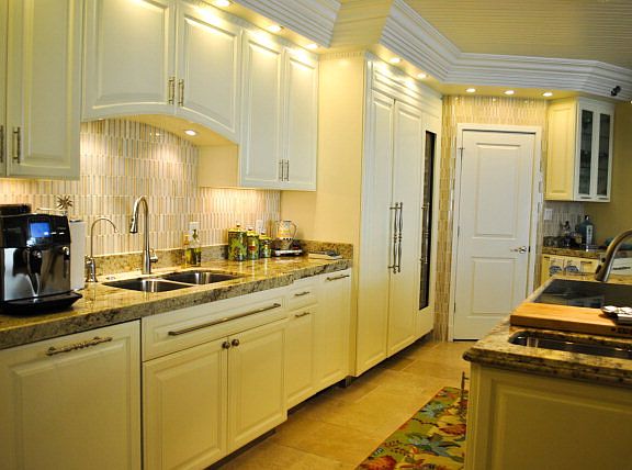 4th image of 334 Padre Blvd #402
