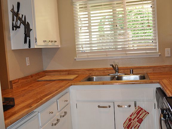 3rd image of 322 Oakwood St #62