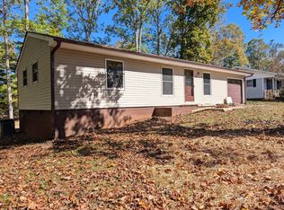 25 Wildwood Ave, Weaverville, NC 28787