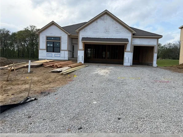 8222 NW 90th Ter, Kansas City, MO 64153