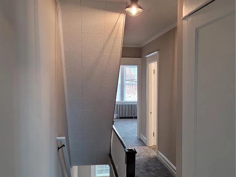 73 W Greenwich St — Photo 16