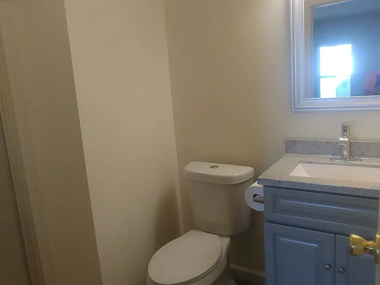 11-13 Center St #11 — Photo 5