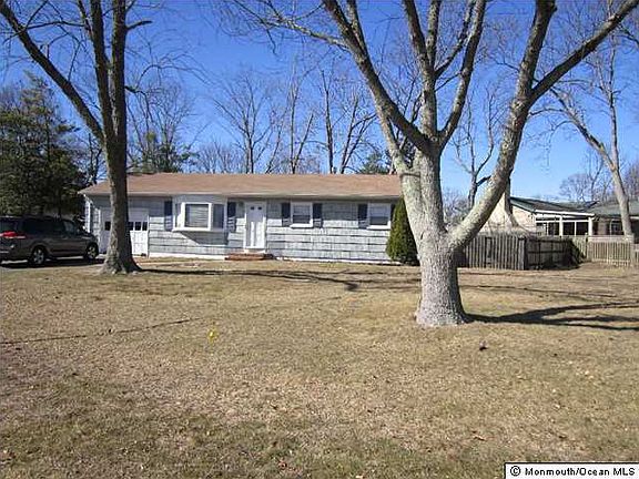 4th image of 108 Mount Ln