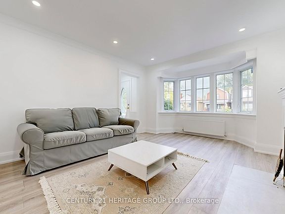 3rd image of 226 Donlands Ave