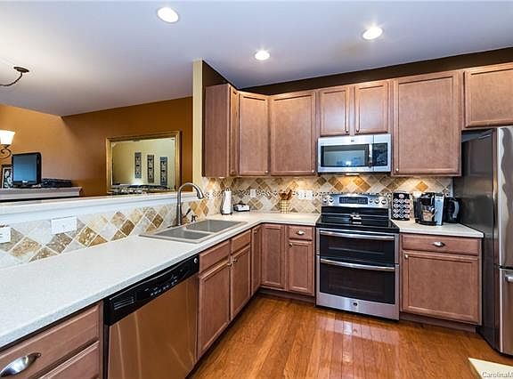 5th image of 10209 Jacobs Creek Dr