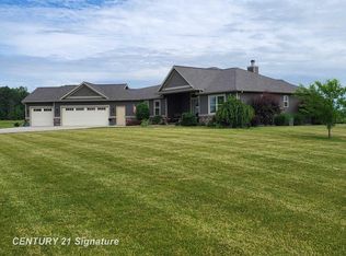 10909 Sarle Rd, Freeland, MI 48623