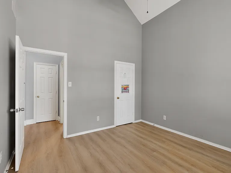 3513 San Paula Dr — Photo 25