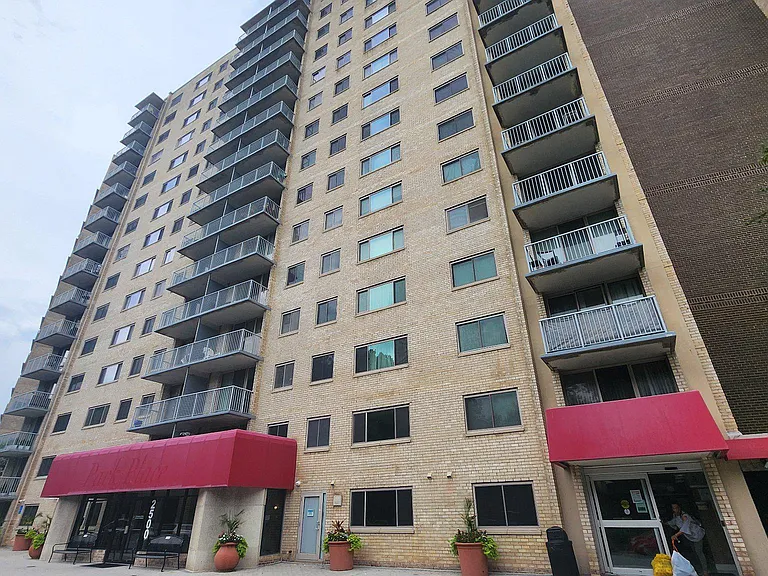 2500 N Van Dorn St #1020 — Photo 24