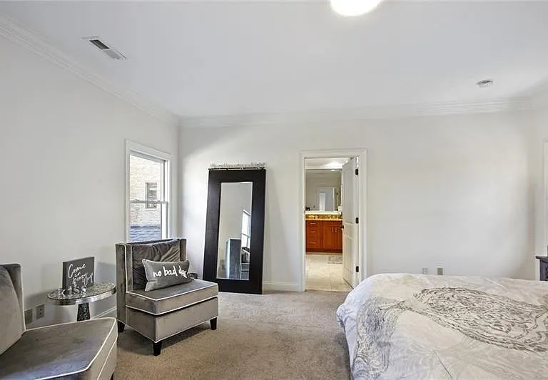 1930 Wildwood Pl NE — Photo 14