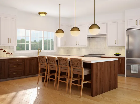 167 Atlantic St, Gloucester, MA 01930
