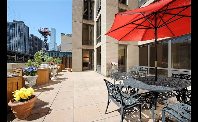 Sold by Douglas Elliman | media 25