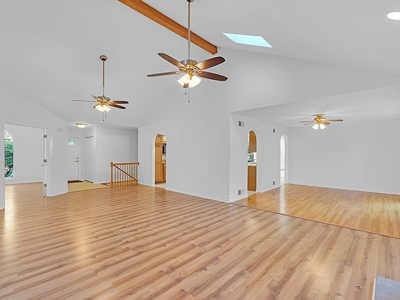 3rd image of 4176 Kenwood Ave