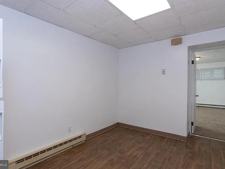 519 W Main St #521 — Photo 5