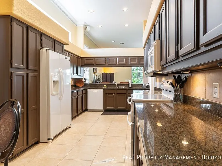 6815 Pleasant Hill Rd — Photo 9