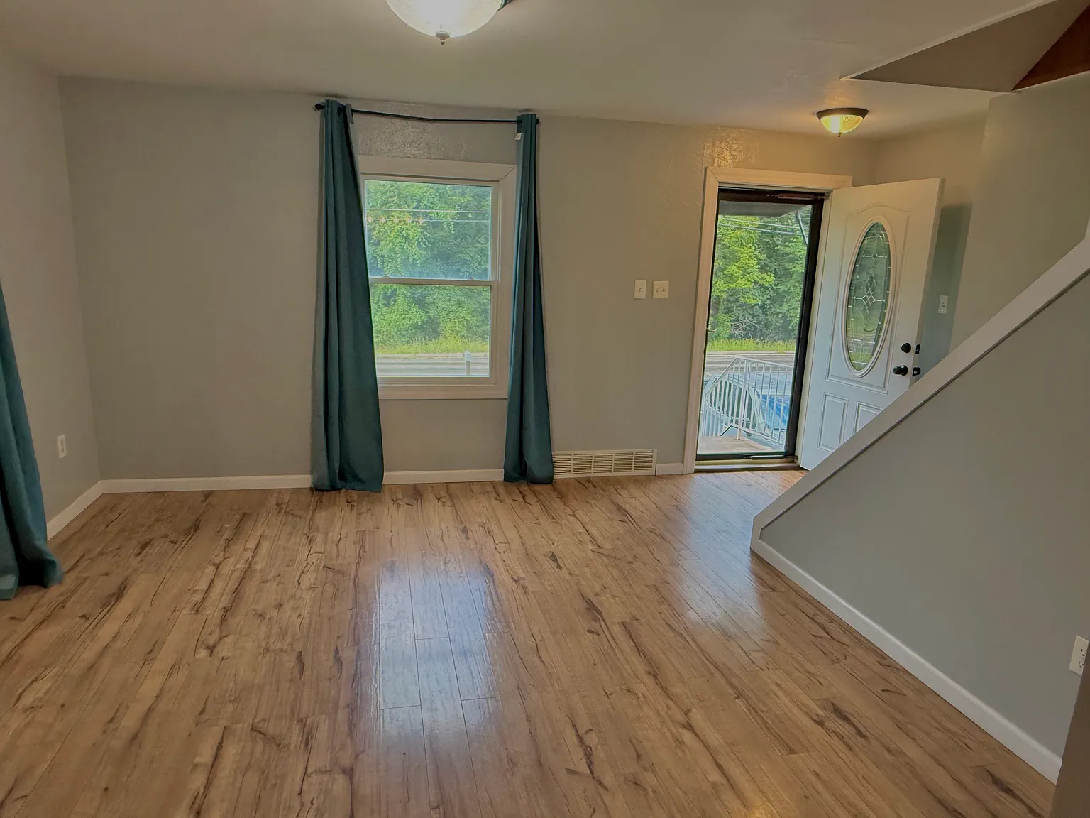 4 bed, 1400 sqft, $2,000 — Photo 4