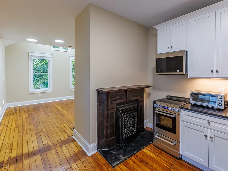 716 W Maxwell St #3 — Photo 13