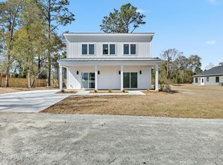 63 Tide Landing Ct, Hampstead, NC 28443